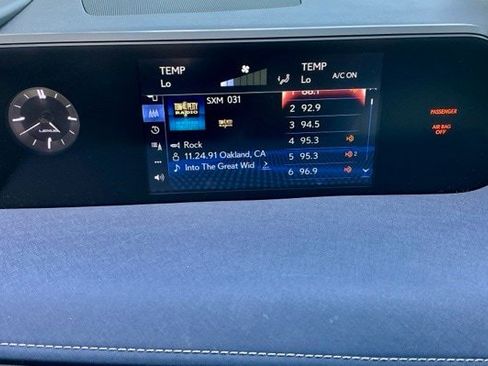 Used 2021 Lexus UX 250h w/ Premium Package image 27