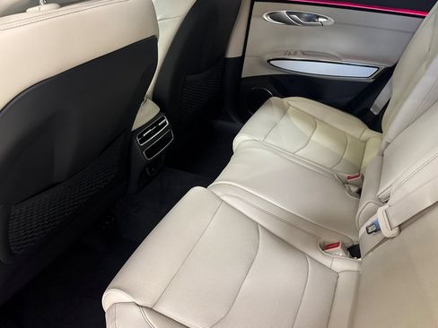 New 2026 Genesis GV70 2.5T AWD/4WD image 12