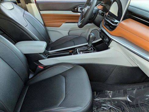 Used 2023 Jeep Compass Limited w/ Sun and Sound Group image 22