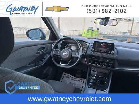Used 2023 Nissan Rogue SV image 25