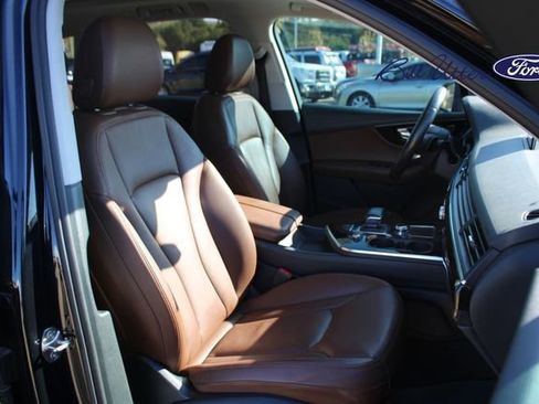 Used 2018 Audi Q7 3.0T Premium Plus image 11