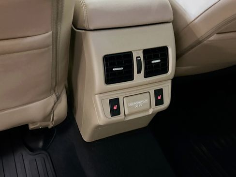 Used 2018 Subaru Outback 3.6R Limited image 29