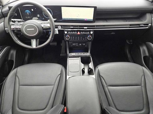 Used 2025 Hyundai Tucson Limited FWD image 25