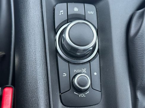 Used 2022 MAZDA MX-5 Miata Club w/ Interior Package image 20