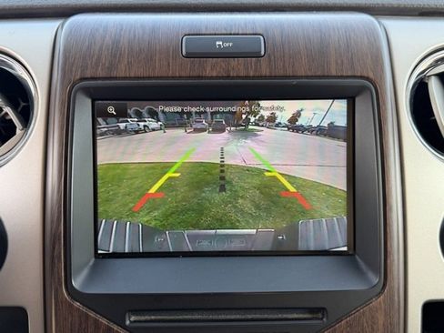 Used 2014 Ford F150 Lariat w/ Lariat Chrome Package image 16