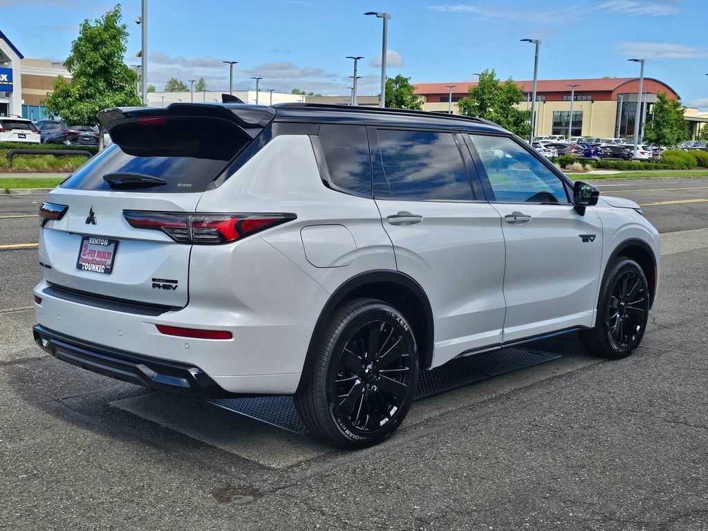 New 2026 Mitsubishi Outlander 4WD Plug-In Hybrid image 5