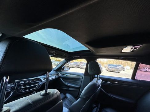 Used 2019 BMW 540i w/ Convenience Package RWD image 34