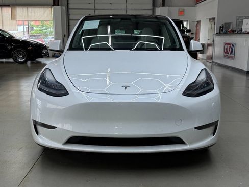 Used 2021 Tesla Model Y Long Range AWD/4WD image 6