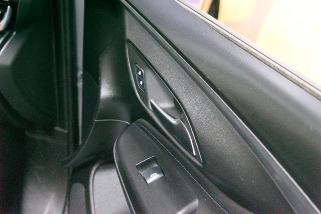 Used 2024 Buick Envista Sport Touring w/ Convenience II Package FWD image 11