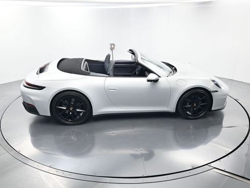 Certified 2025 Porsche 911 Carrera RWD image 50