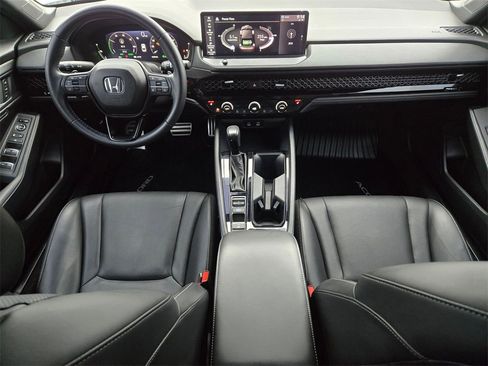 Used 2023 Honda Accord Sport image 15