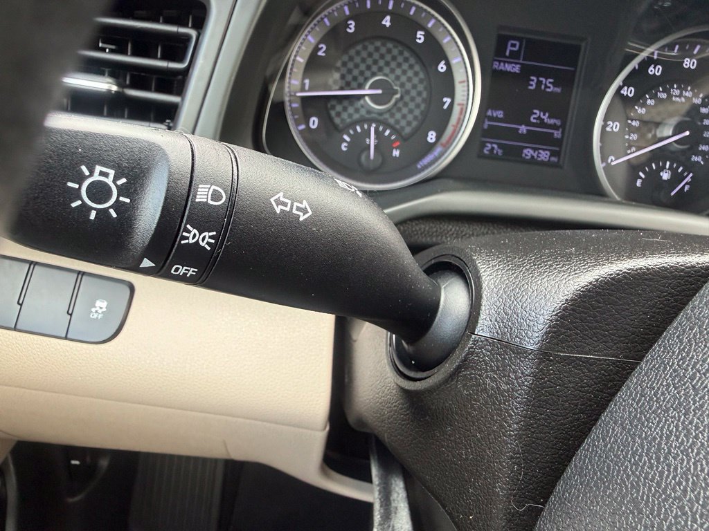 Used 2019 Hyundai Elantra SE FWD image 73