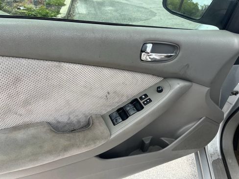 Used 2007 Nissan Altima 2.5 S image 10