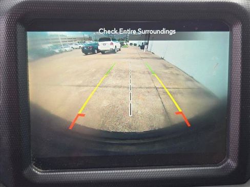 Used 2018 Jeep Wrangler Unlimited Sahara AWD/4WD image 15