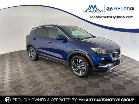 Used 2023 Buick Encore GX Select image 2