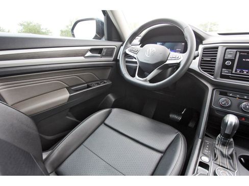 Used 2022 Volkswagen Atlas SE AWD/4WD image 11