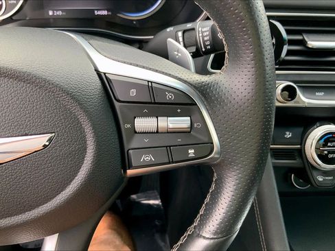 Used 2023 Genesis G70 2.0T image 44