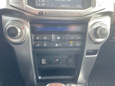 Used 2016 Toyota 4Runner Limited image 21