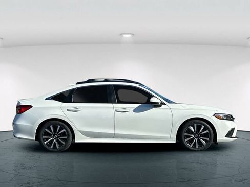 Used 2023 Honda Civic EX image 7