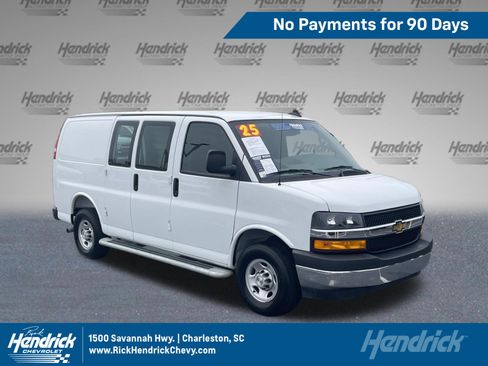 Used 2025 Chevrolet Express 2500 w/ Driver Convenience Package RWD image 1