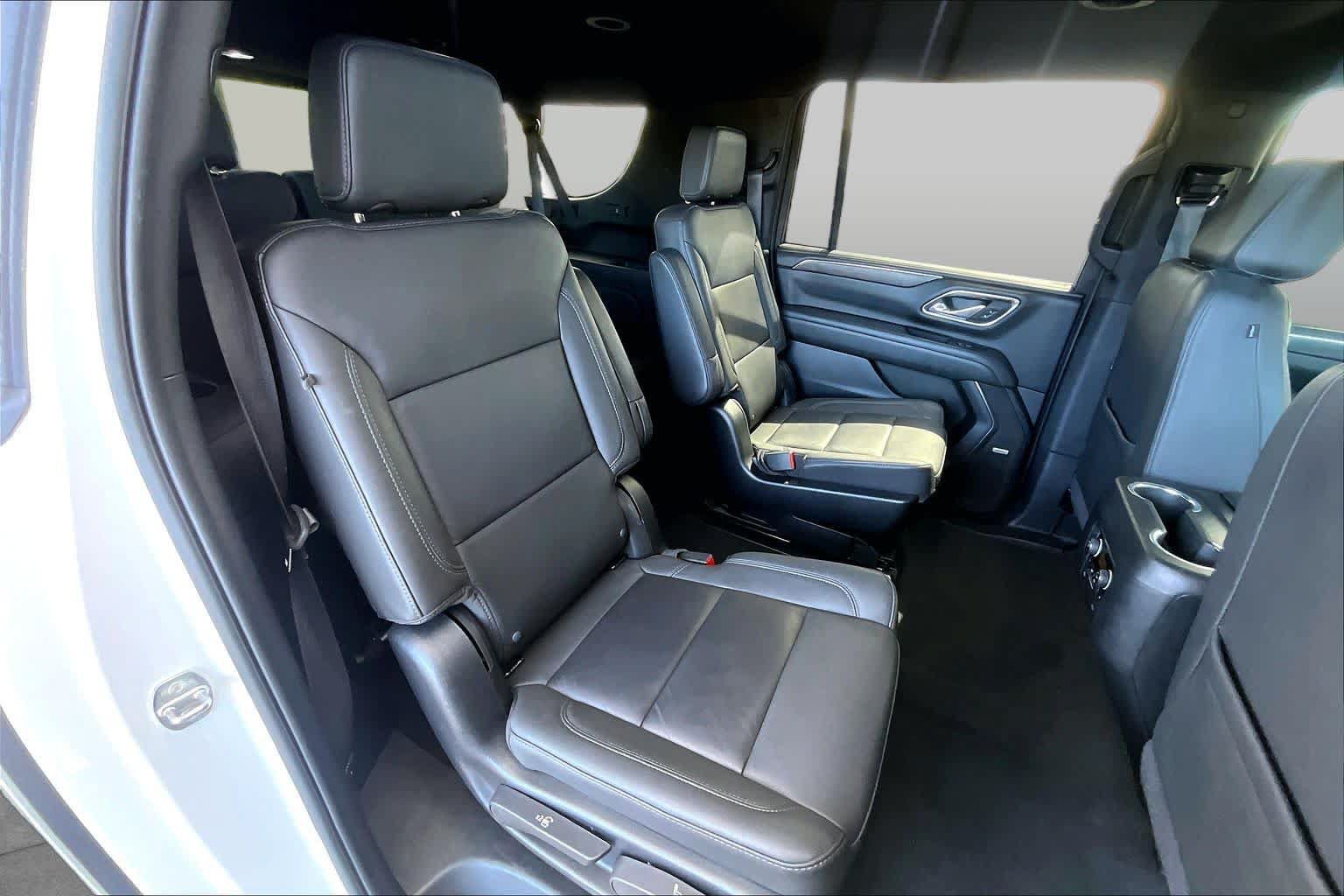Used 2024 Chevrolet Suburban Z71 w/ Z71 Off-Road Package AWD/4WD image 20