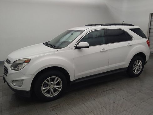 Used 2016 Chevrolet Equinox LT image 2