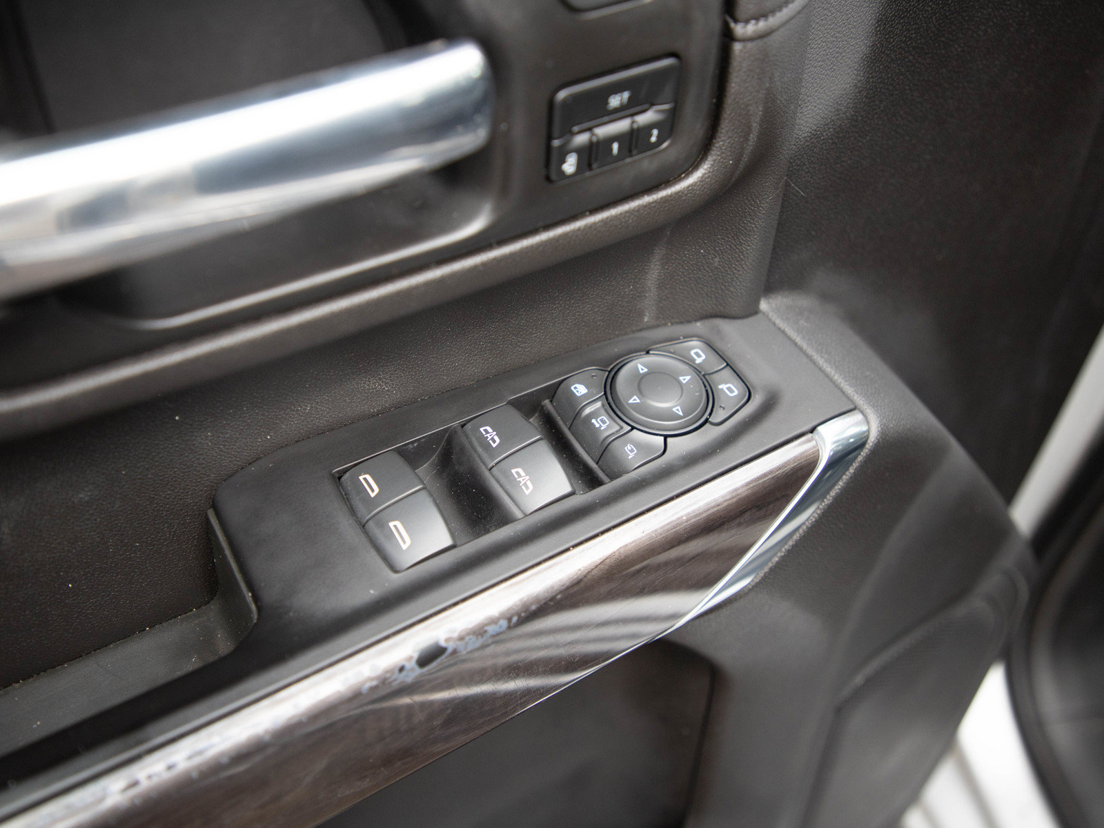 Used 2022 Chevrolet Silverado 2500 LTZ w/ LTZ Convenience Package AWD/4WD image 19