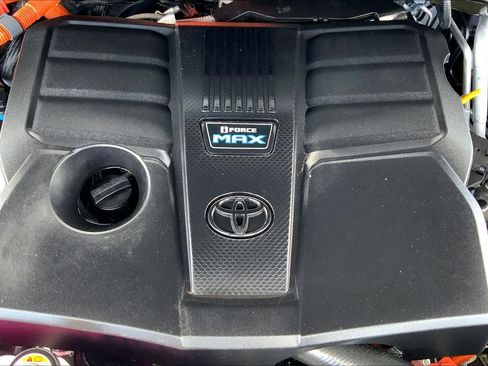 Used 2024 Toyota Sequoia SR5 w/ TRD Off-Road Package AWD/4WD image 32