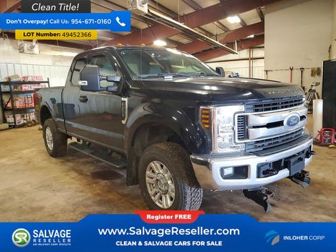 Used 2018 Ford F250 XLT w/ XLT Value Package AWD/4WD image 5