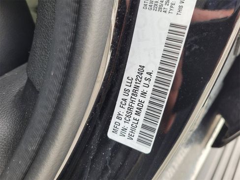 Used 2024 RAM 1500 Limited image 24