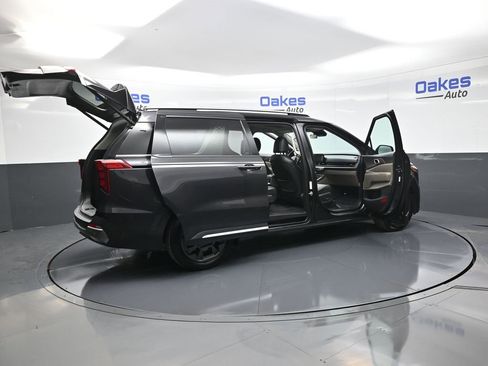 Certified 2025 Kia Carnival SX image 56