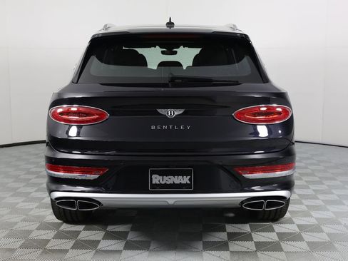 New 2025 Bentley Bentayga Extended Wheelbase AWD/4WD image 8