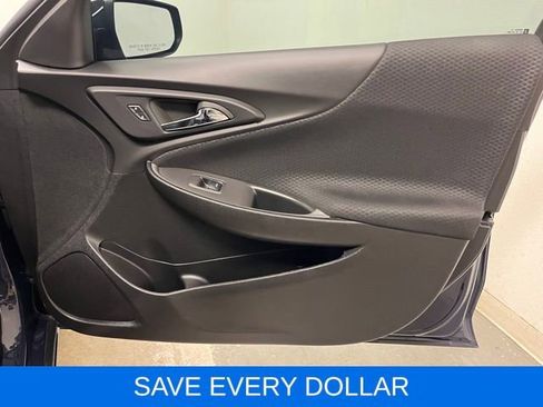Used 2025 Chevrolet Malibu RS FWD image 24