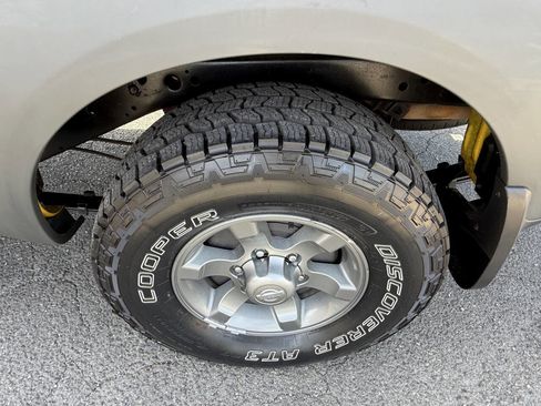 Used 2002 Nissan Frontier XE image 22
