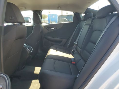 Used 2024 Chevrolet Malibu LT image 15