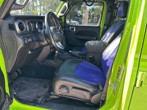 Used 2021 Jeep Gladiator Rubicon w/ Cold Weather Group image 5