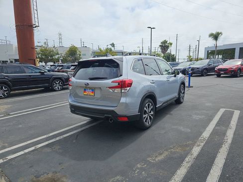 Used 2024 Subaru Forester Limited AWD/4WD image 7