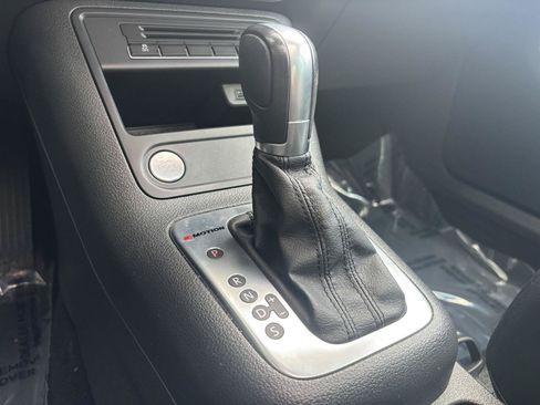 Used 2016 Volkswagen Tiguan SE AWD/4WD image 30