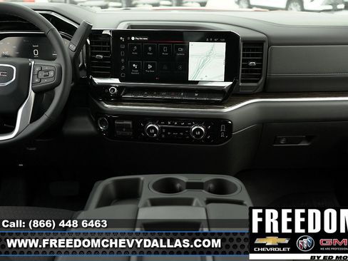 New 2025 GMC Sierra 1500 Elevation image 19