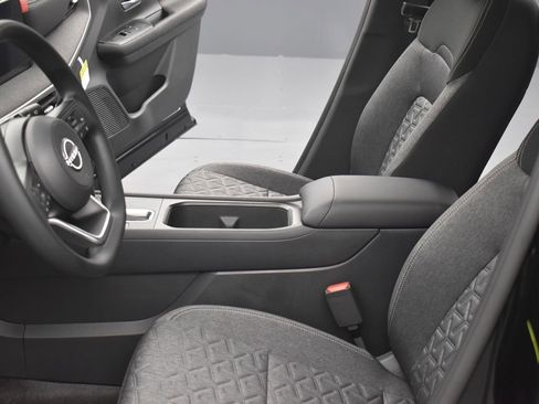 New 2026 Nissan Kicks SV w/ SV Premium Package image 16