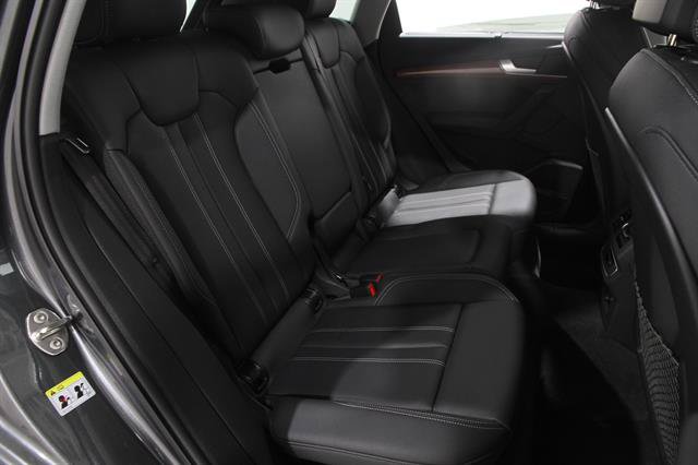 Used 2023 Audi Q5 2.0T Premium Plus w/ Premium Plus Package AWD/4WD image 17
