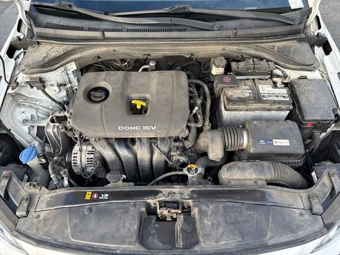 Used 2017 Hyundai Elantra Limited w/ Limited Tech Package 04 image 24