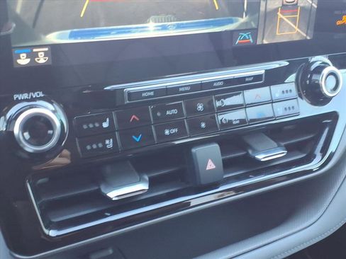 Used 2022 Toyota Highlander Limited image 22