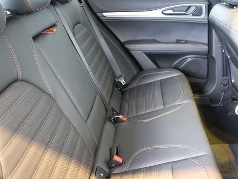 New 2025 Alfa Romeo Stelvio Sprint AWD/4WD image 38
