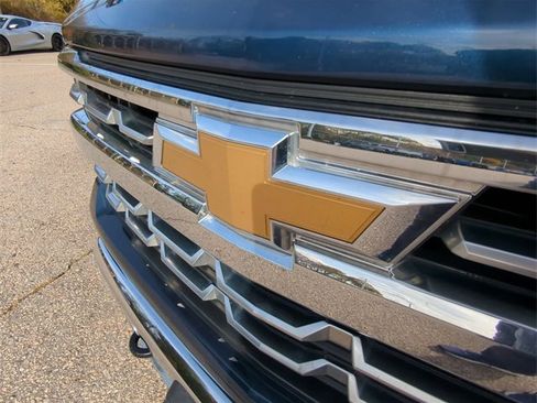 Certified 2022 Chevrolet Silverado 1500 LTZ w/ LTZ Premium Package image 31