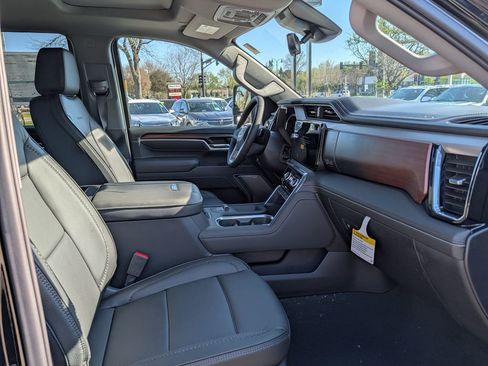 New 2026 GMC Sierra 3500 Denali w/ Denali Reserve Package AWD/4WD image 24