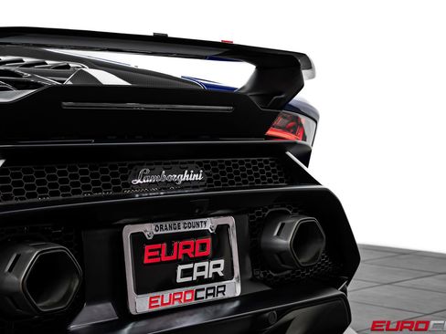 Used 2023 Lamborghini Huracan Tecnica image 23