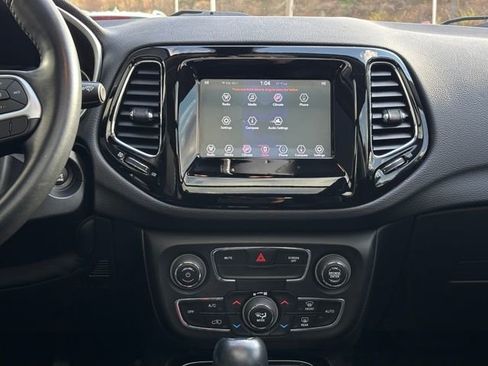 Used 2020 Jeep Compass Altitude image 31