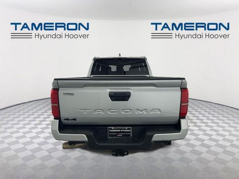 Used 2025 Toyota Tacoma TRD Off-Road image 4