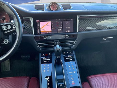 Used 2023 Porsche Macan GTS image 16